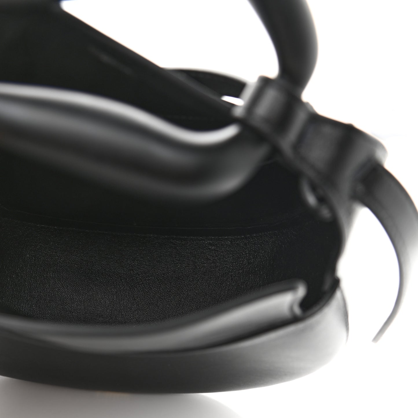 Small Grain Calfskin Kiss Bag Black