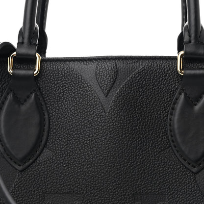 Louis Vuitton Empreinte Monogram Giant OnTheGo MM Black 7 of 9