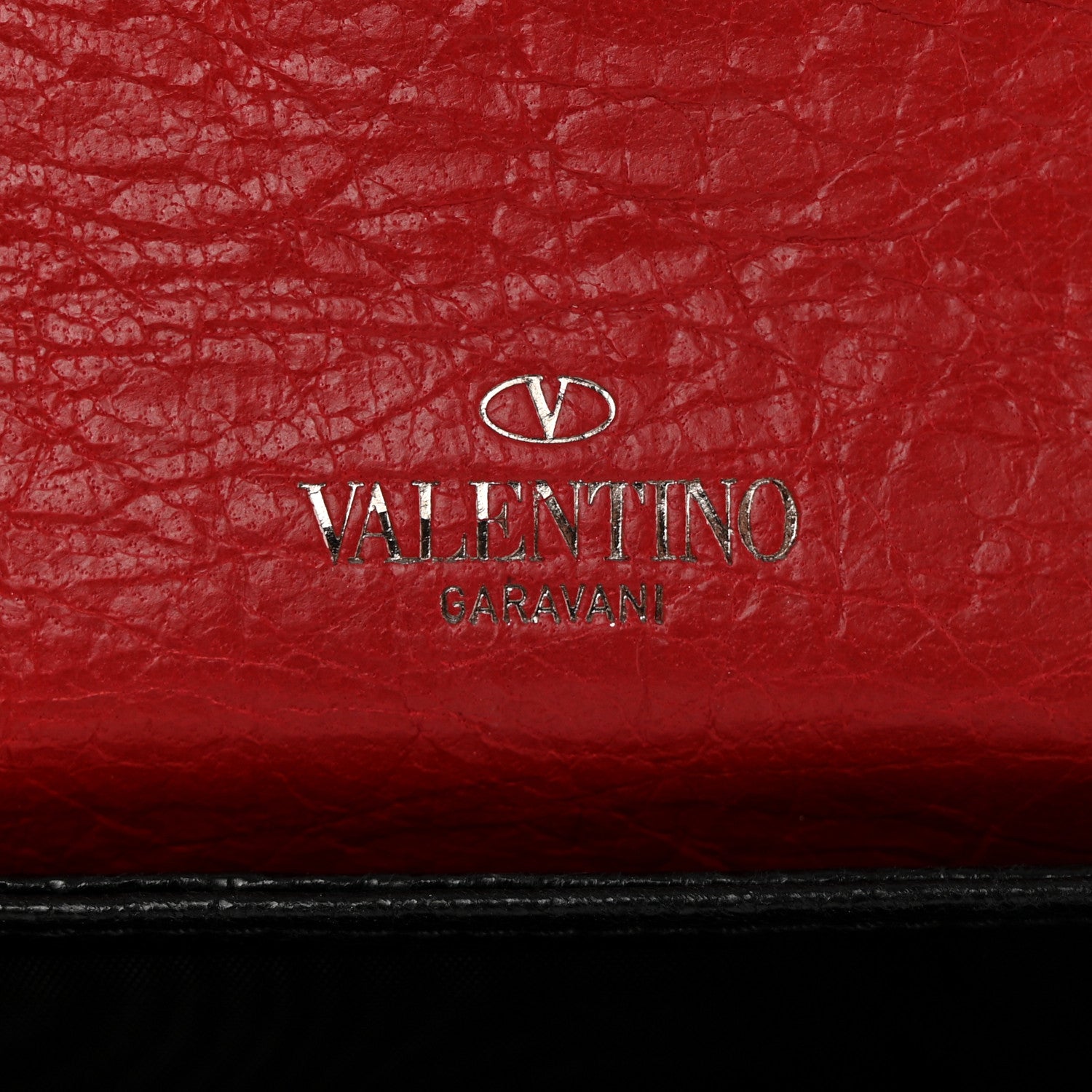 Valentino Garavani Craquele Nappa Rockstud Spike Bi-Fold Card Holder Black 6 of 6