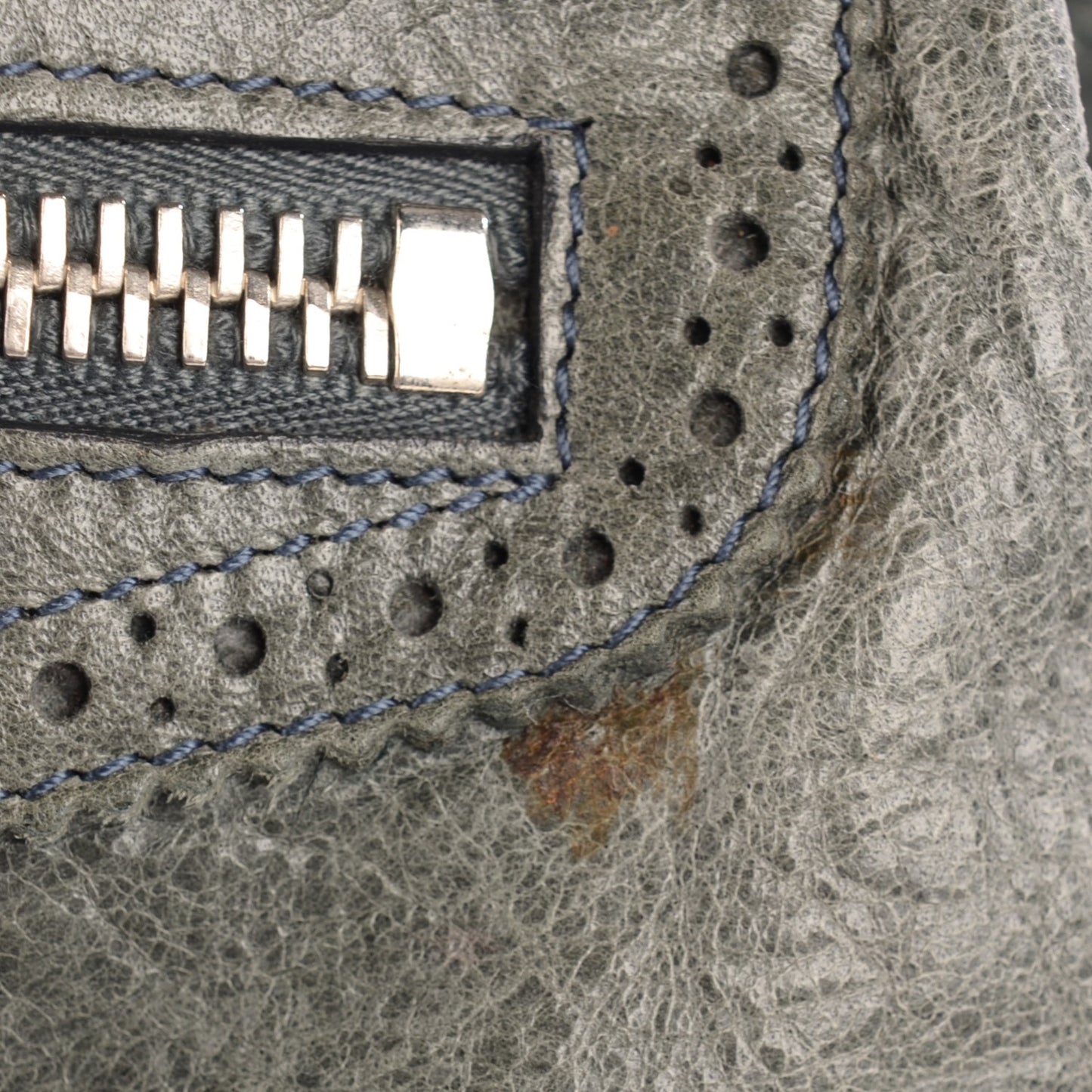 Agneau Giant Brogues Hardware Pompon Anthracite