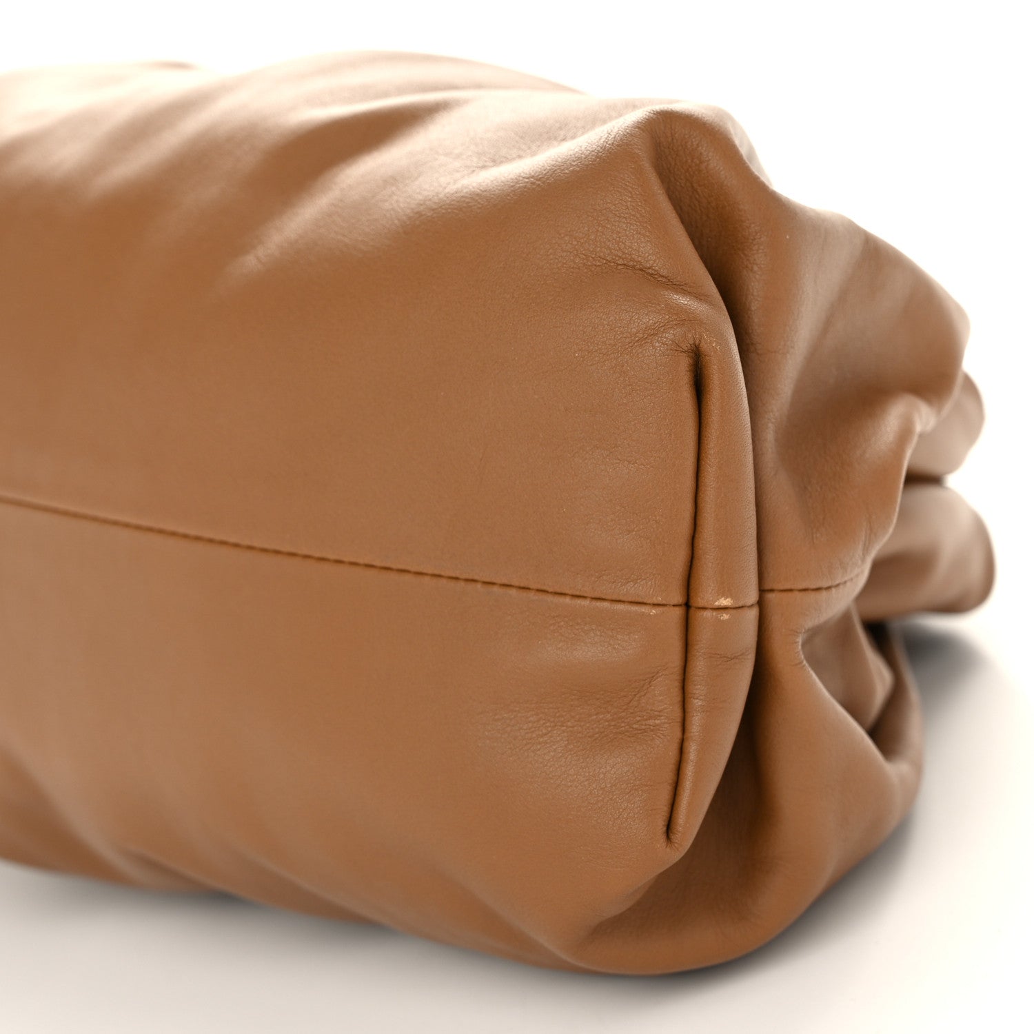 Bottega Veneta Smooth Butter Calf The Pouch Oversized Clutch Cammello 10 of 10