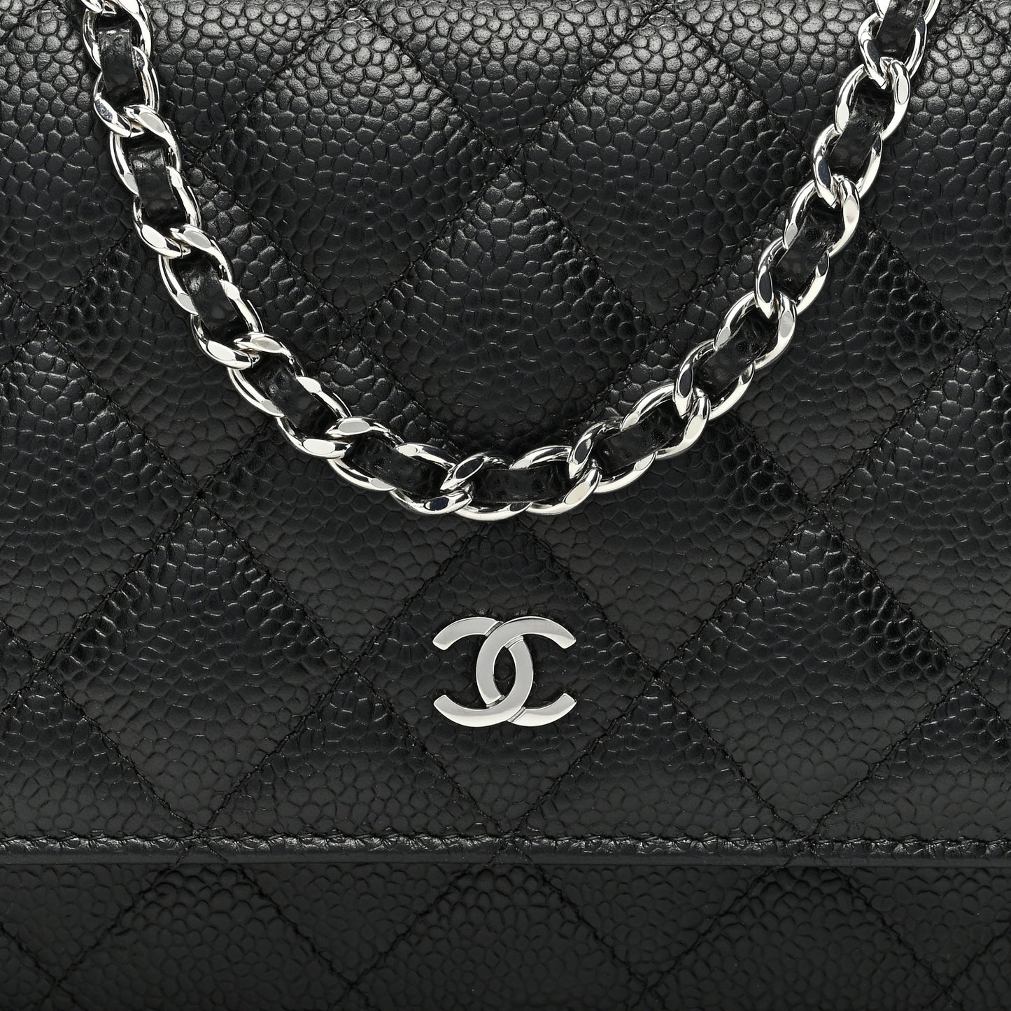 Caviar Quilted Wallet on Chain WOC Black