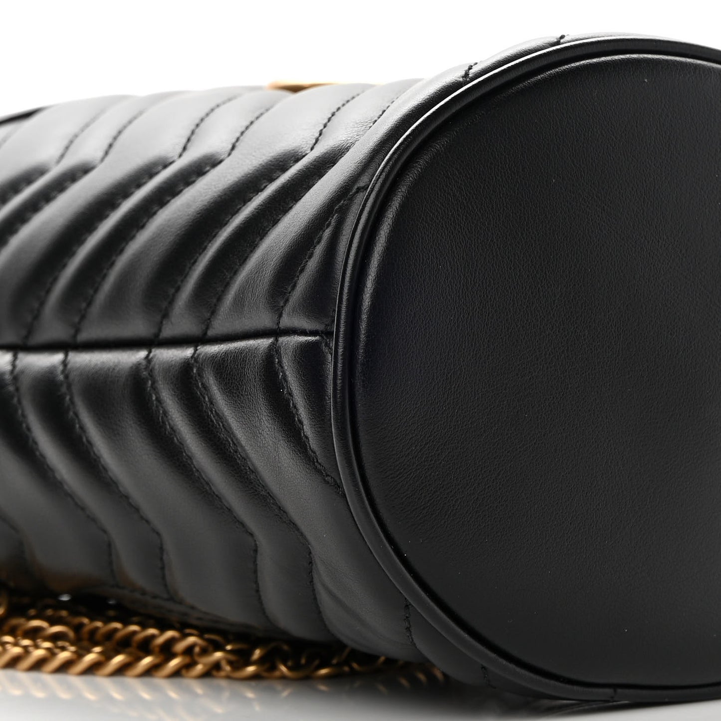 Calfskin Matelasse Mini GG Marmont 2.0 Bucket Bag Black