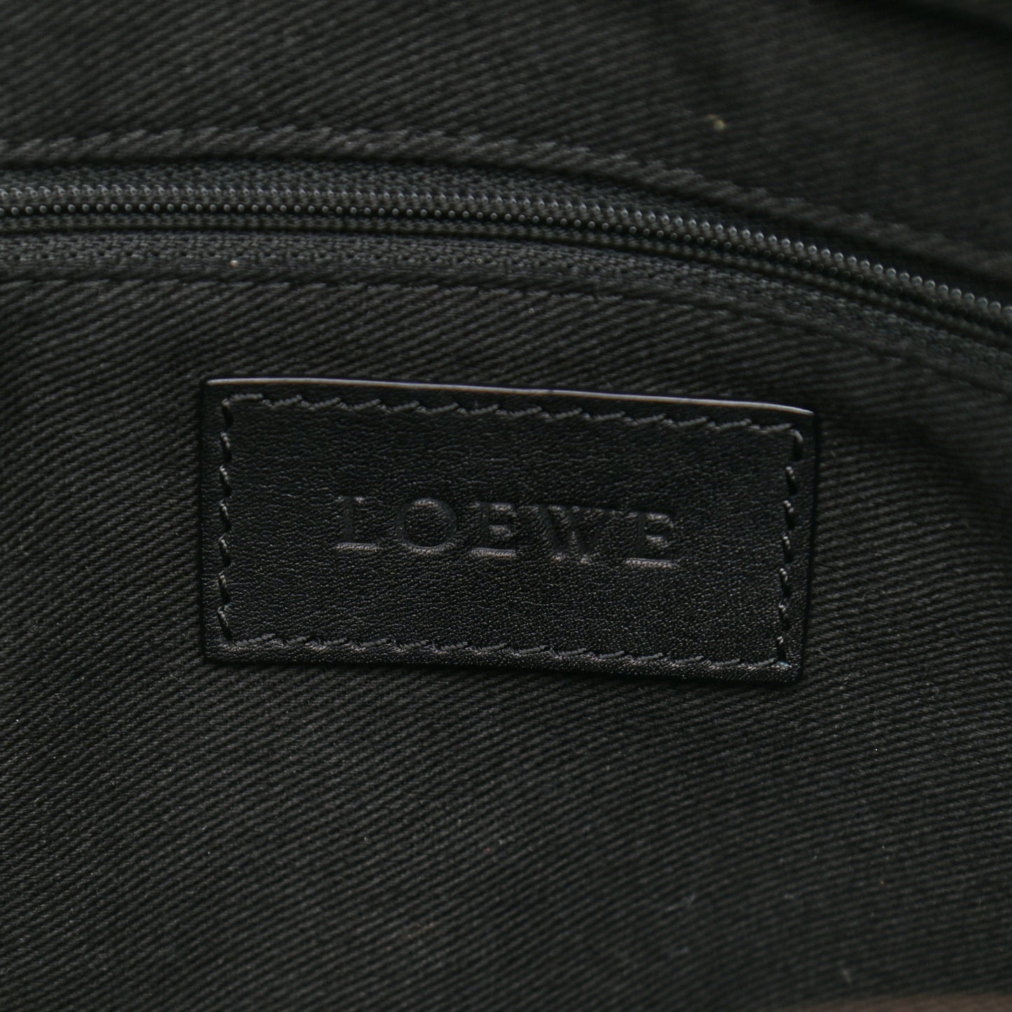 Nappa Chain Logo Shopper Tote Black