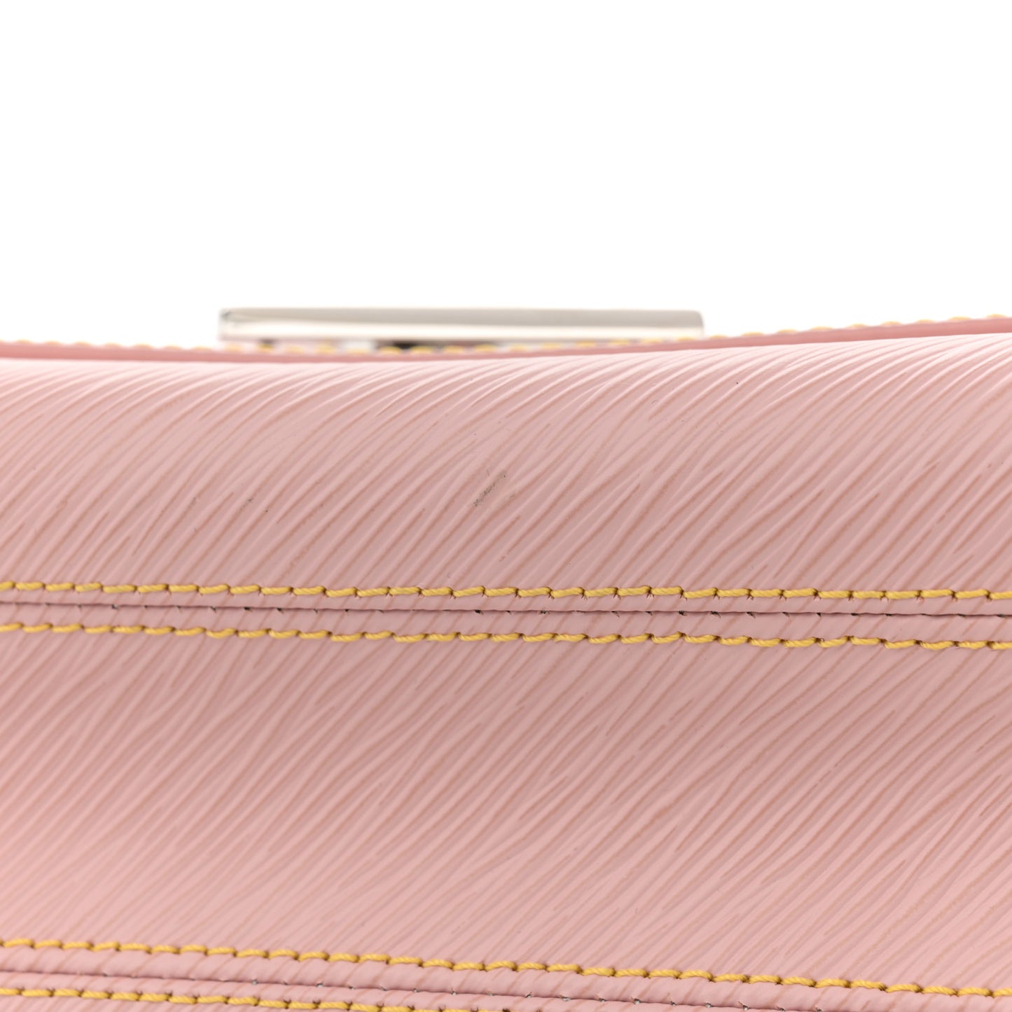 Epi Twist Shoulder Bag MM Rose Ballerine