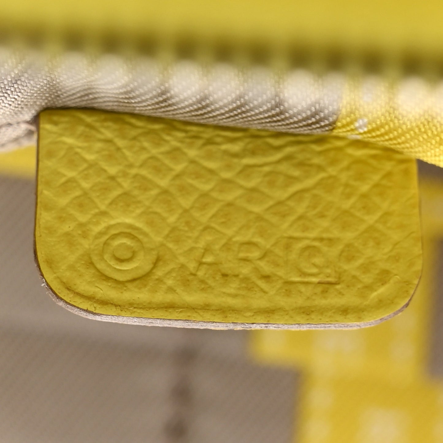 Epsom Silk'In Wallet Soufre Gris Tourterelle