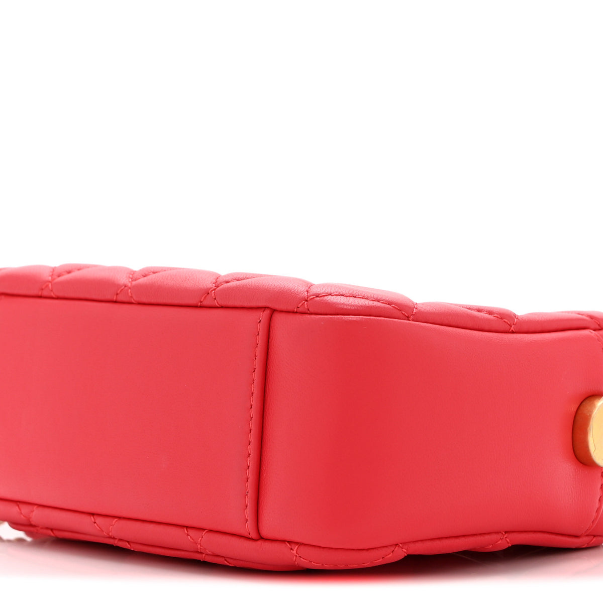 Lambskin Quilted CC Pearl Crush Camera Case Red