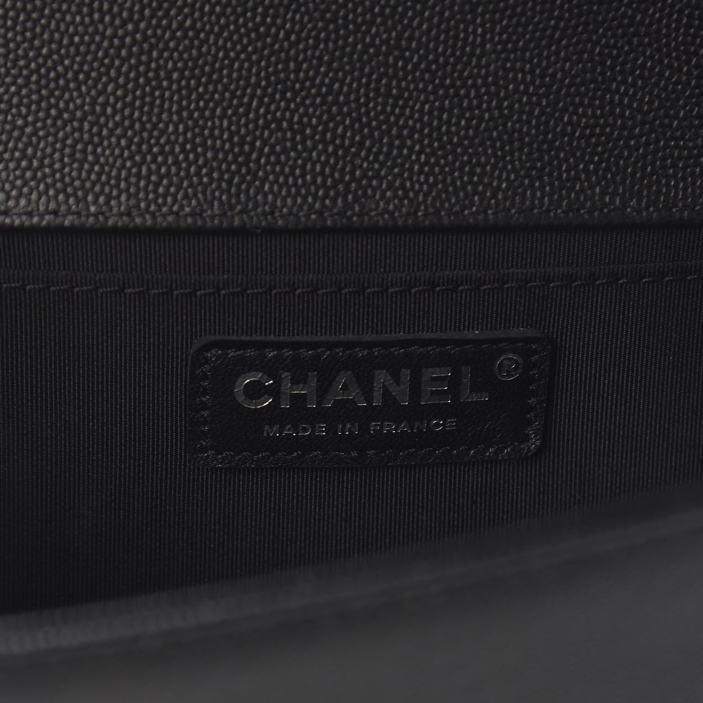 Caviar Quilted Medium Boy Flap So Black