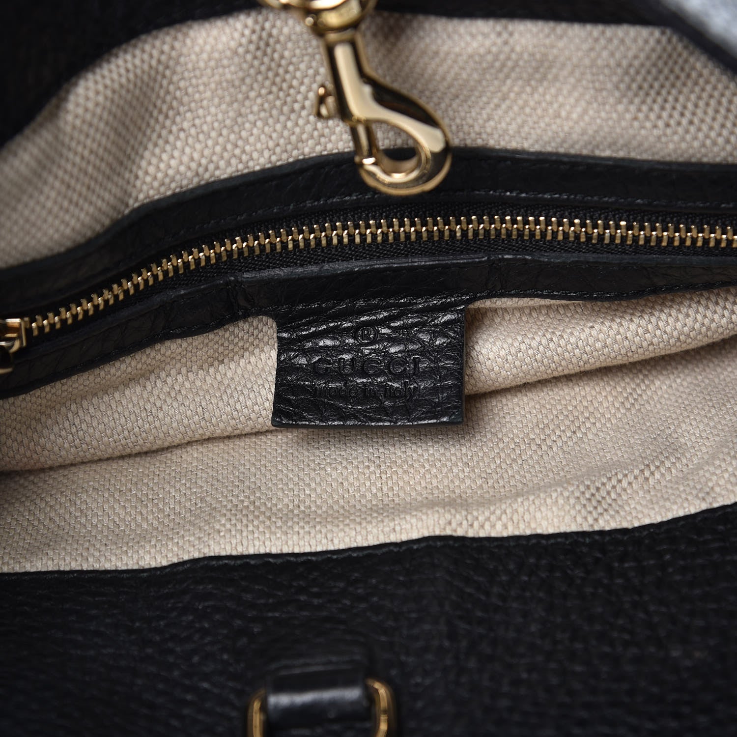 Gucci Pebbled Calfskin Medium Soho Chain Shoulder Bag Black 4 of 7