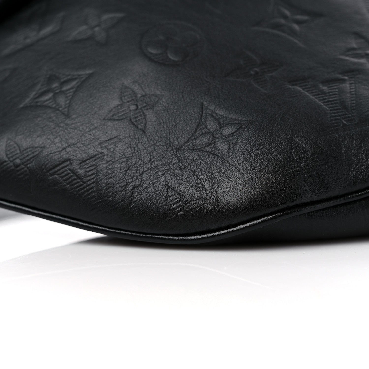 Louis Vuitton Calfskin Monogram Shadow Discovery Bumbag Black 8 of 11