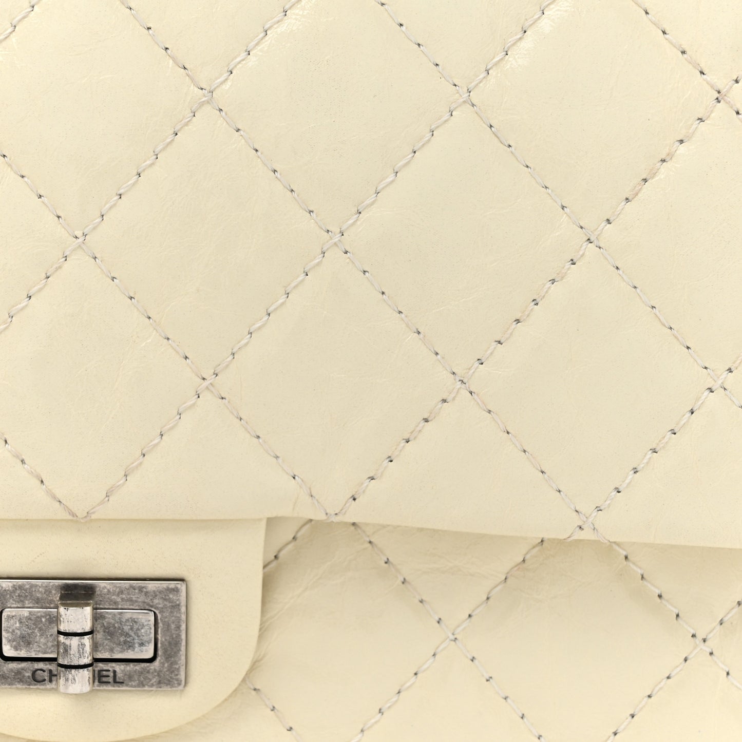 Distressed Patent Quilted 2.55 Reissue 226 Flap Ivory