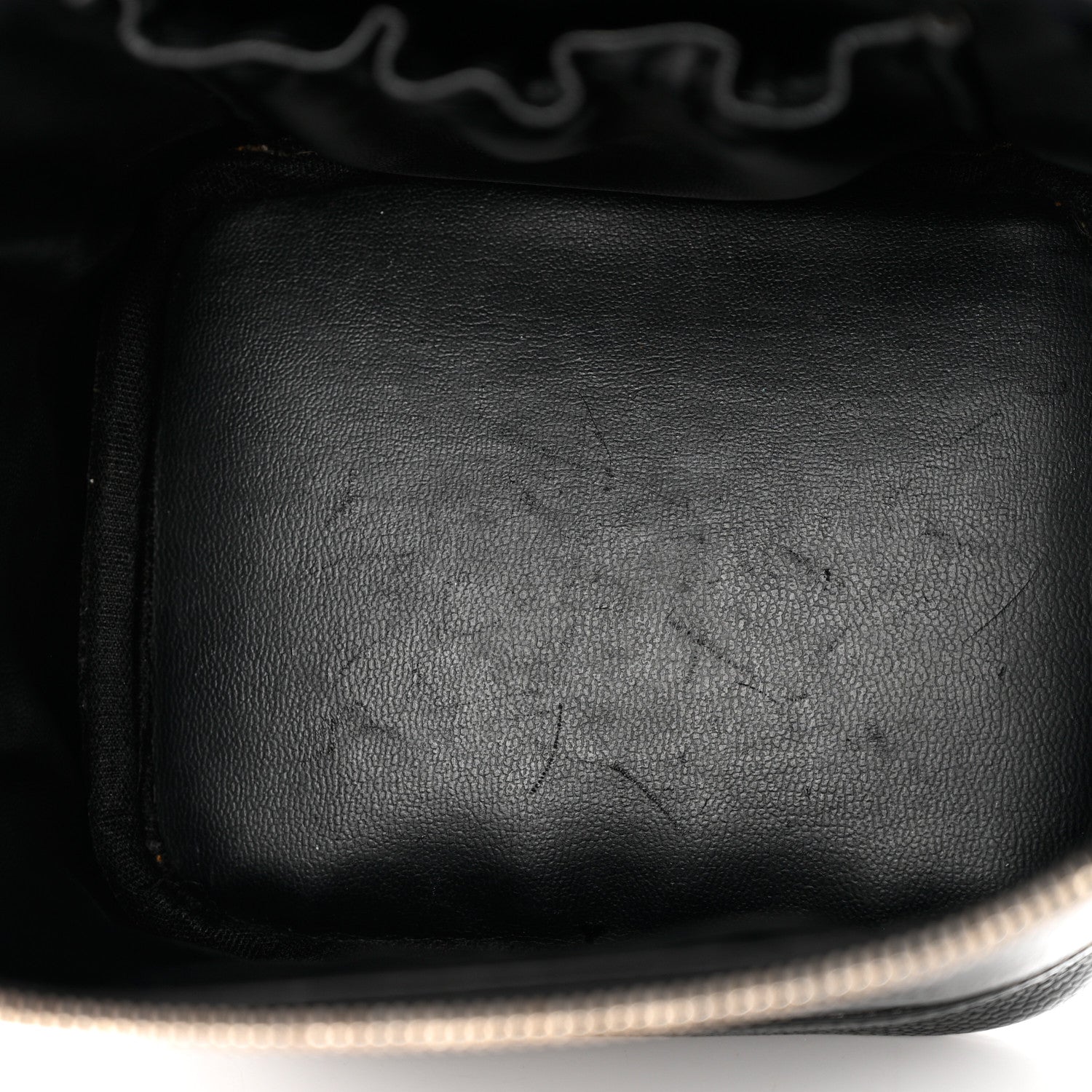 Chanel Caviar Vanity Cosmetic Case Black 8 of 13