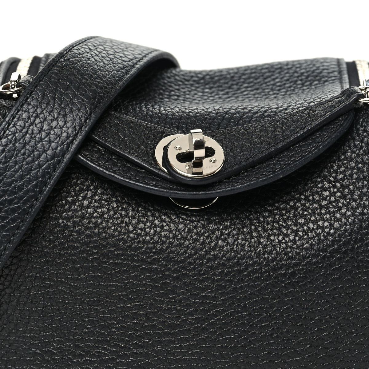 Taurillon Clemence Mini Lindy 20 Black