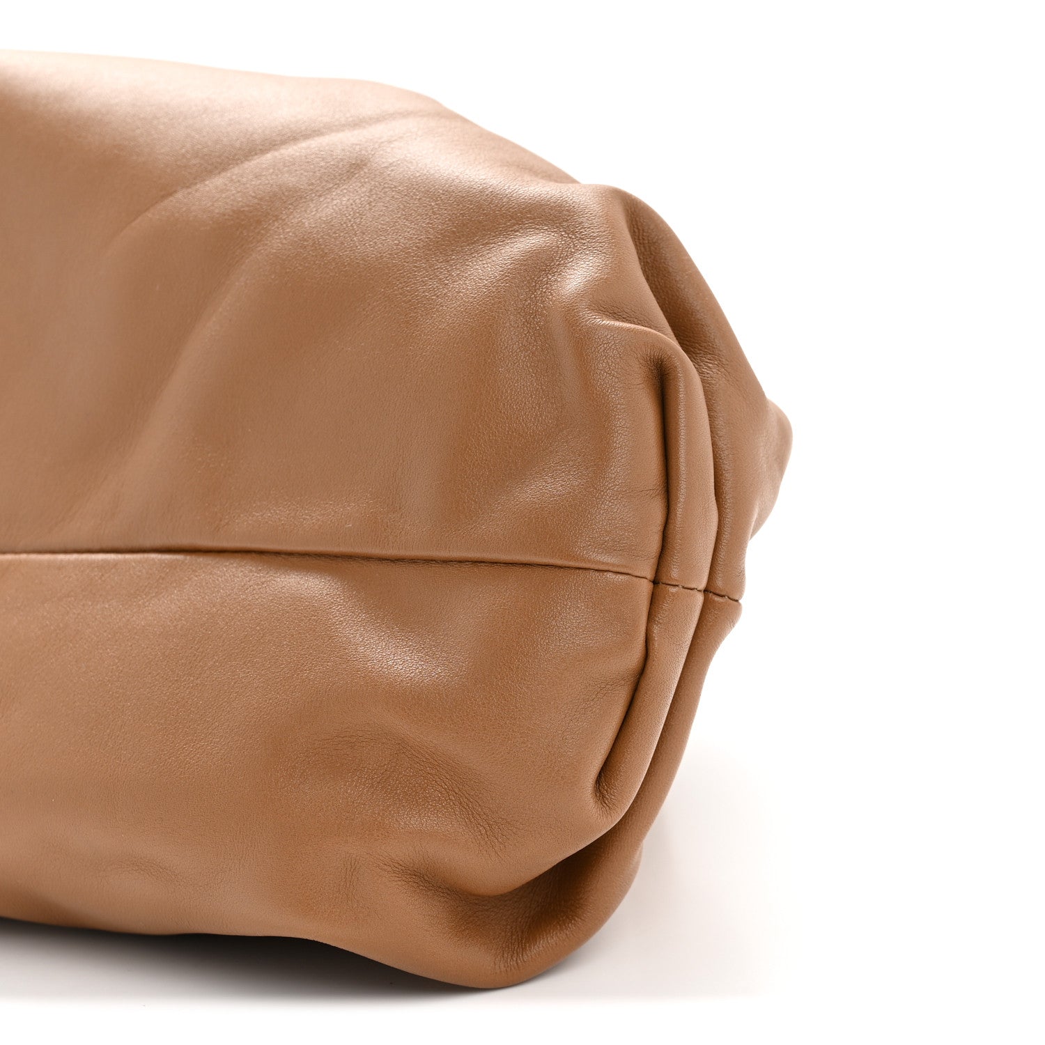 Bottega Veneta Smooth Butter Calf The Pouch Oversized Clutch Cammello 19 of 20