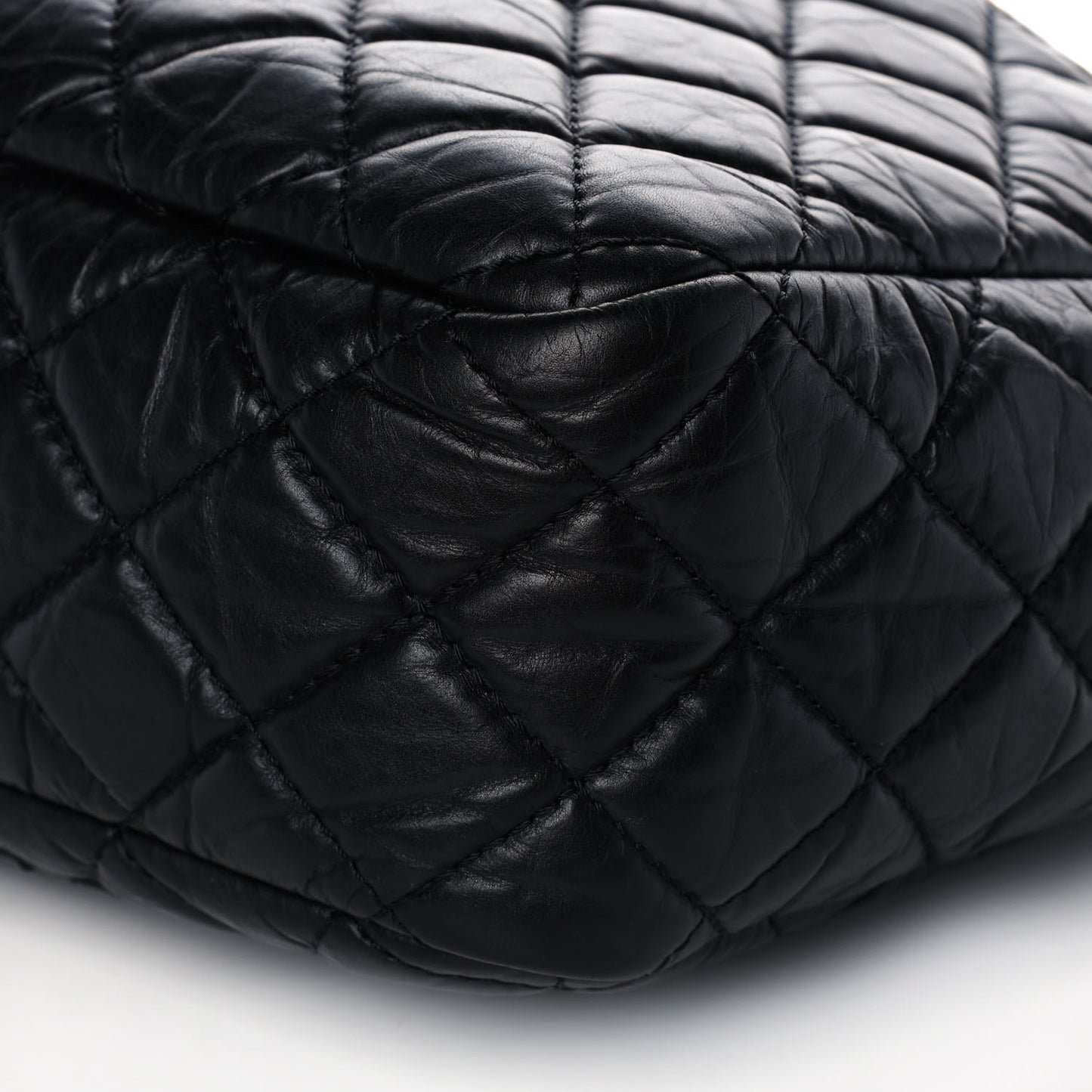 Aged Calfskin Quilted Large Reissue Camera Case Black