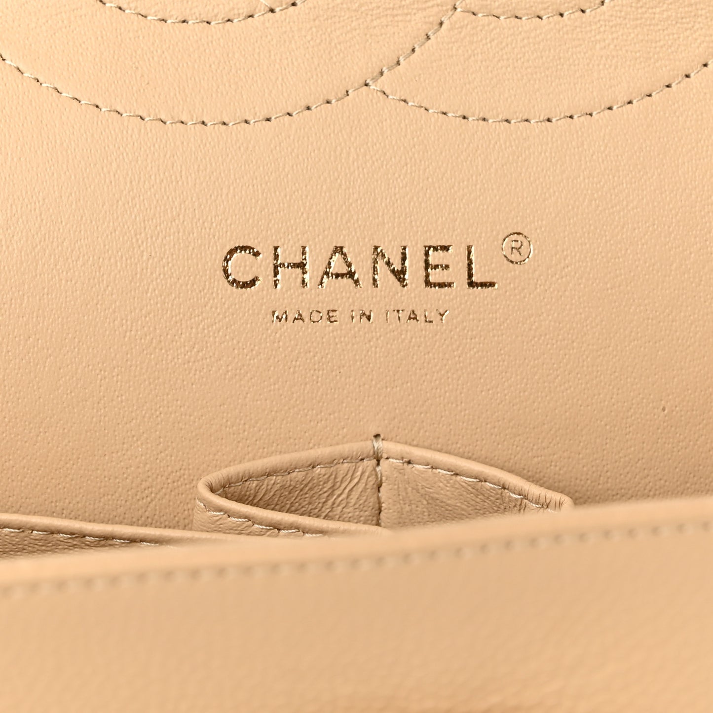 Caviar Quilted Jumbo Double Flap Beige Clair