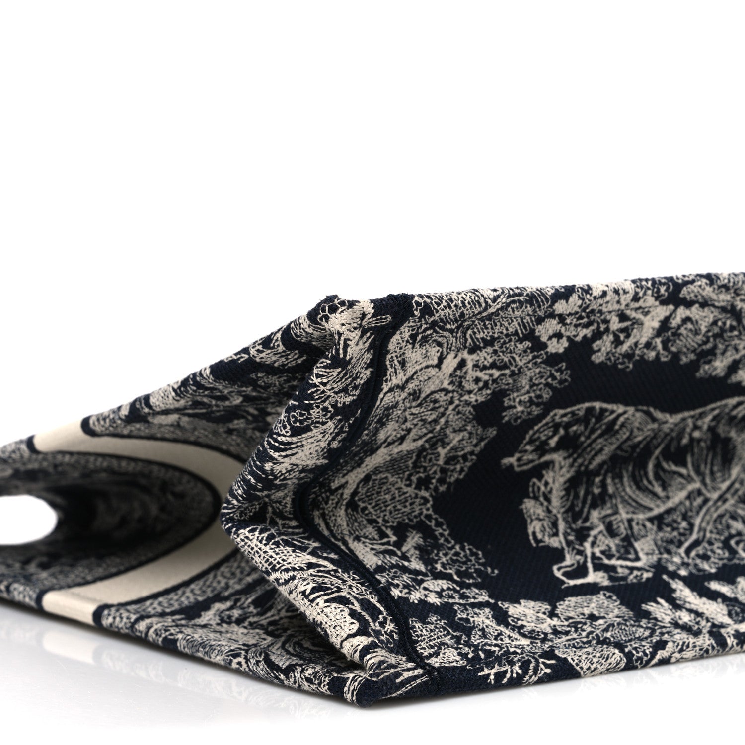 Christian Dior Canvas Embroidered Large Dioriviera Toile De Jouy Reverse Book Tote Blue 9 of 10