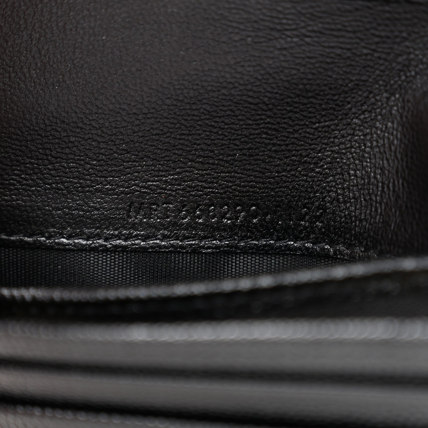 Saint Laurent Grain De Poudre Matelasse Chevron Monogram Card Case Black 7 of 10