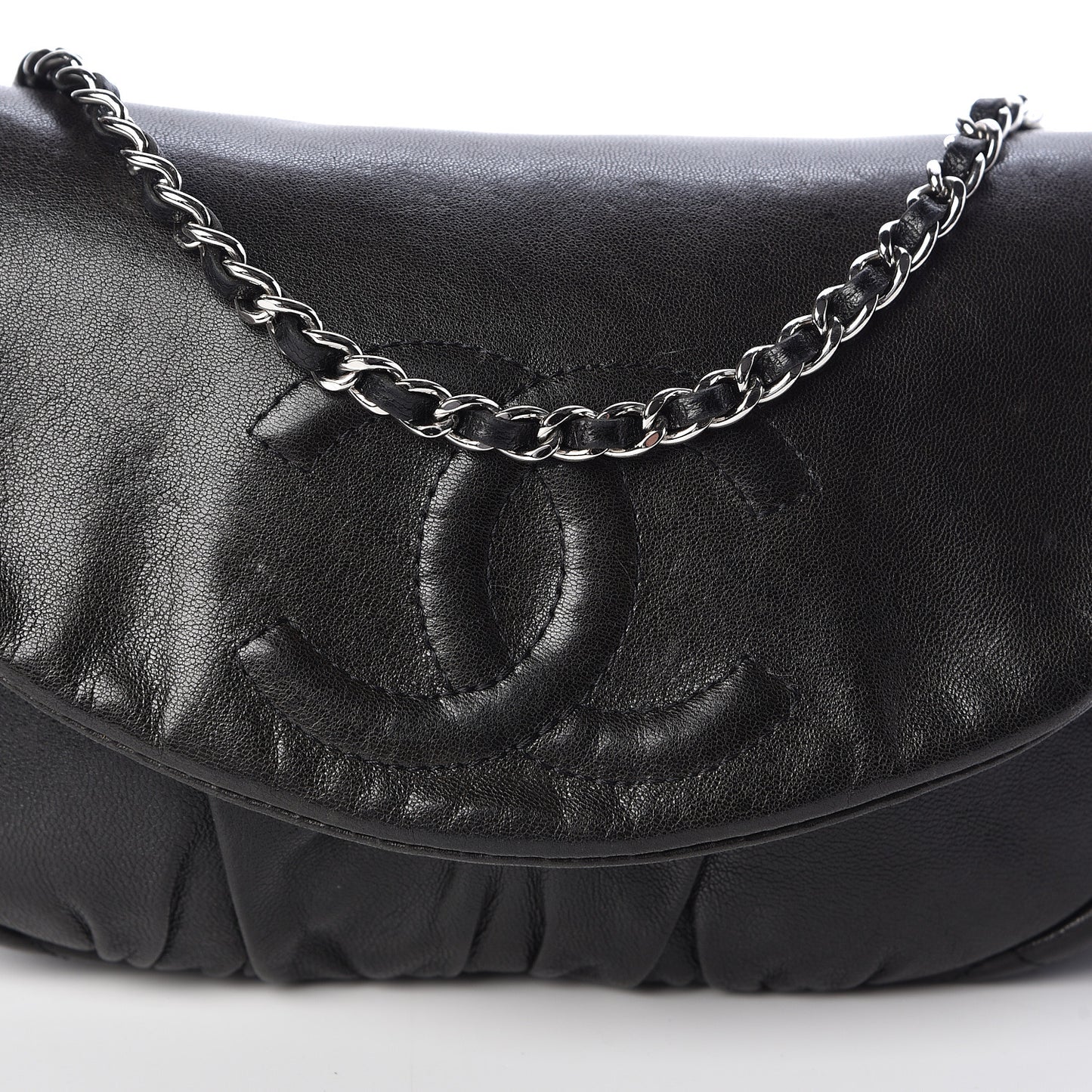 Lambskin Half Moon Wallet On Chain WOC Black