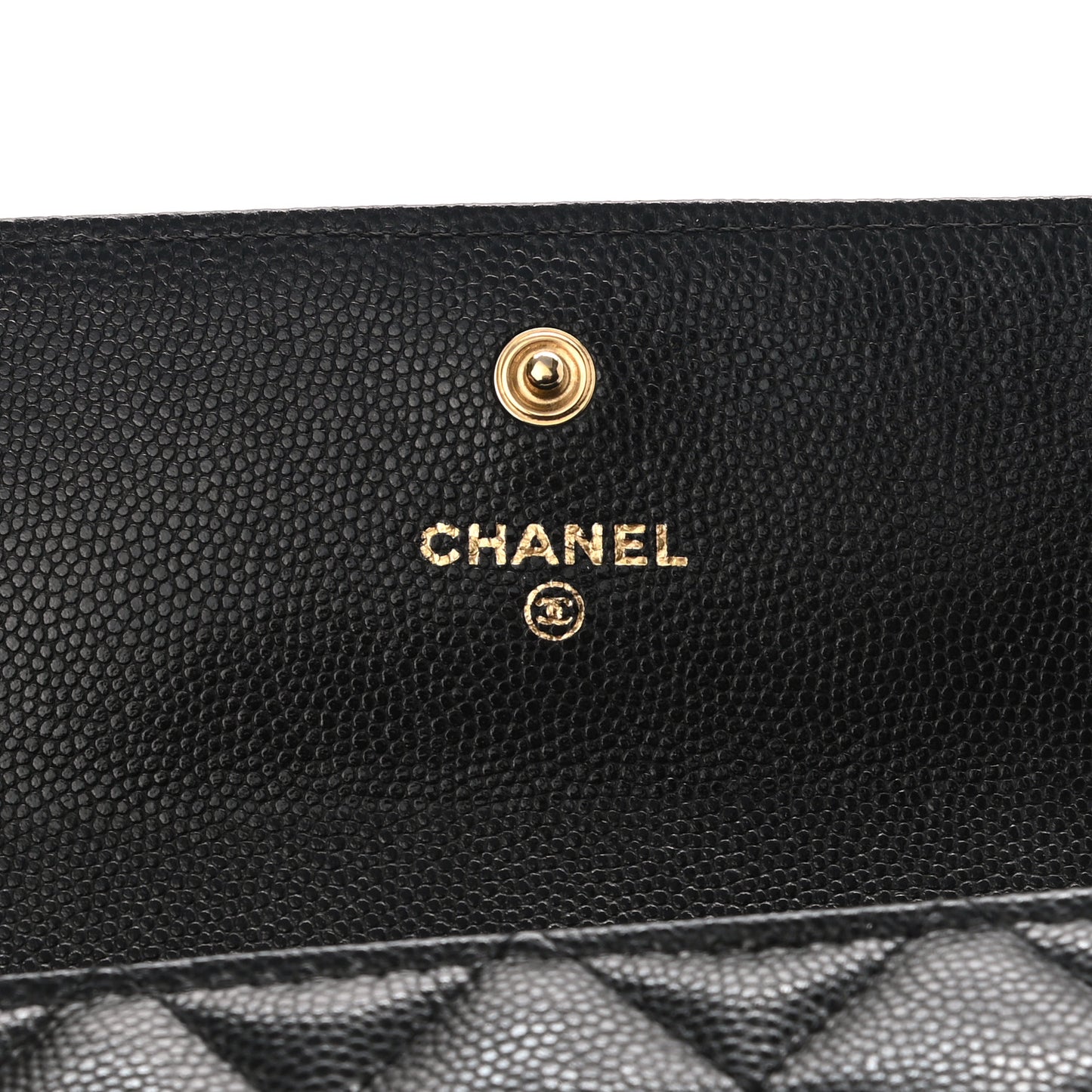 Caviar Quilted Large Boy Gusset Flap Wallet Black