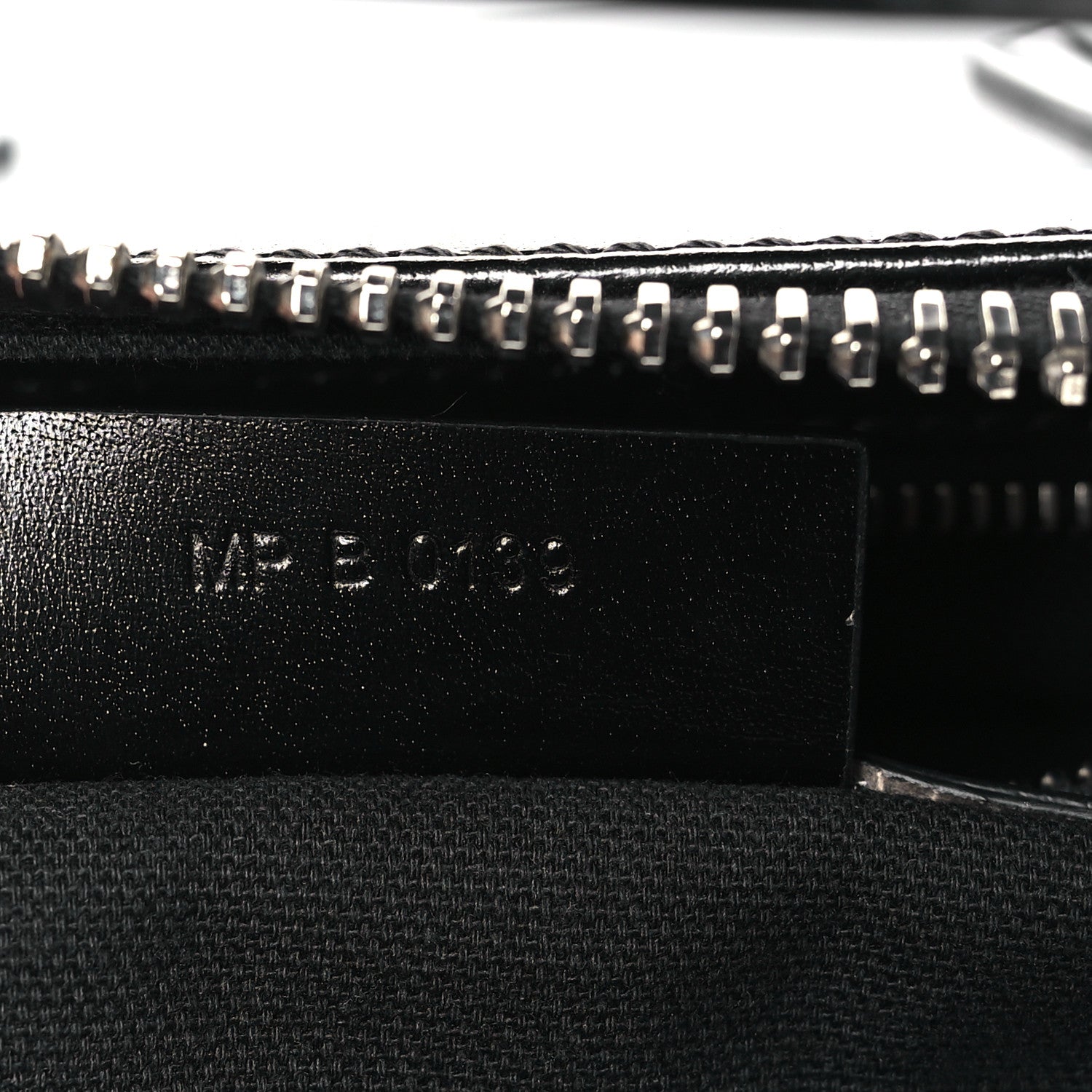 Givenchy Shiny Lord Calfskin Medium Antigona Black 7 of 9