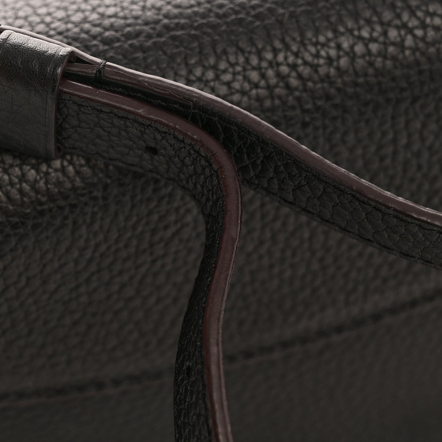 Taurillon Capucines PM Black