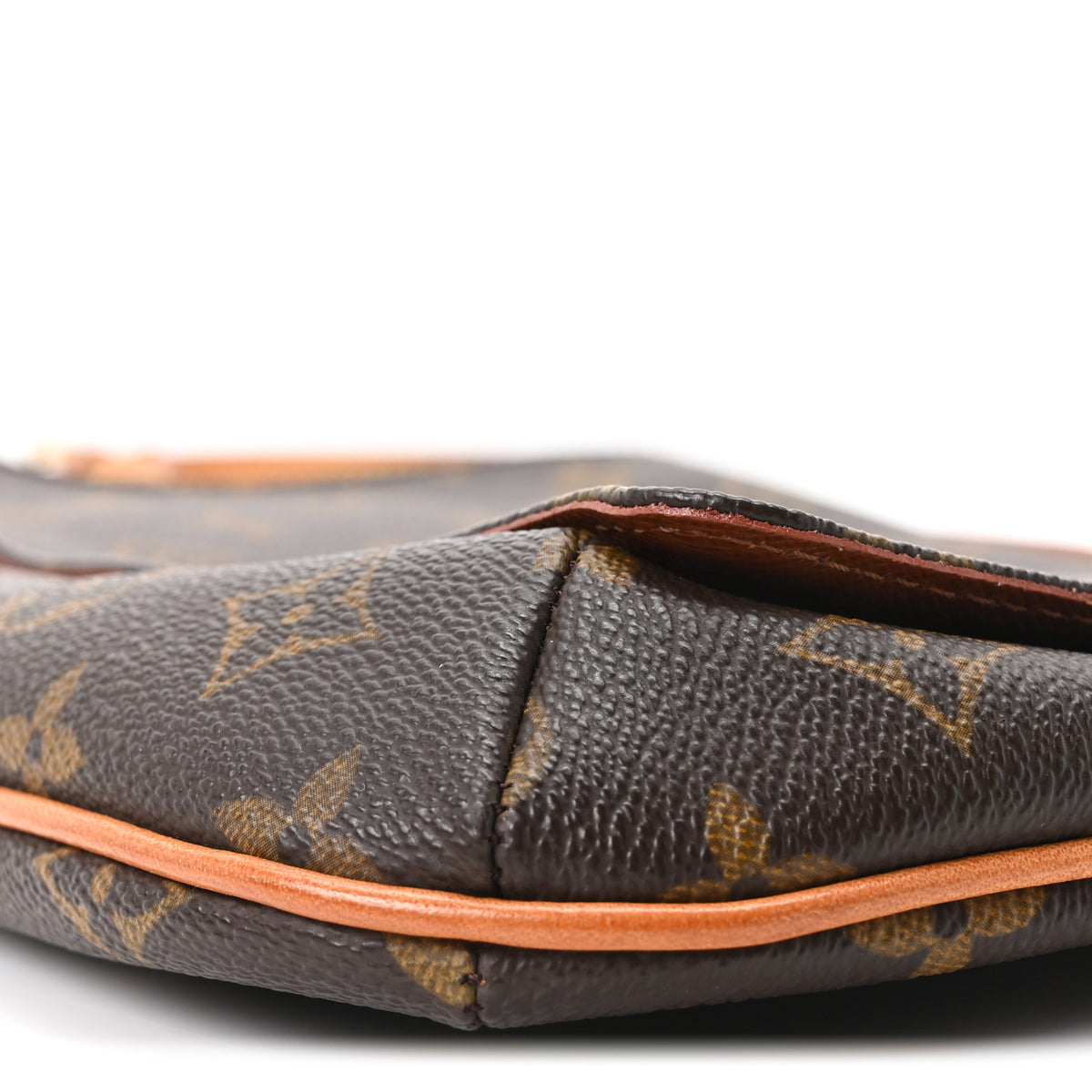 Monogram Musette Tango
