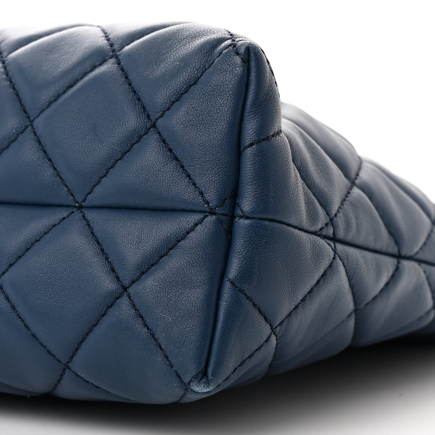 Lambskin Quilted Medium Urban Delight Tote Blue