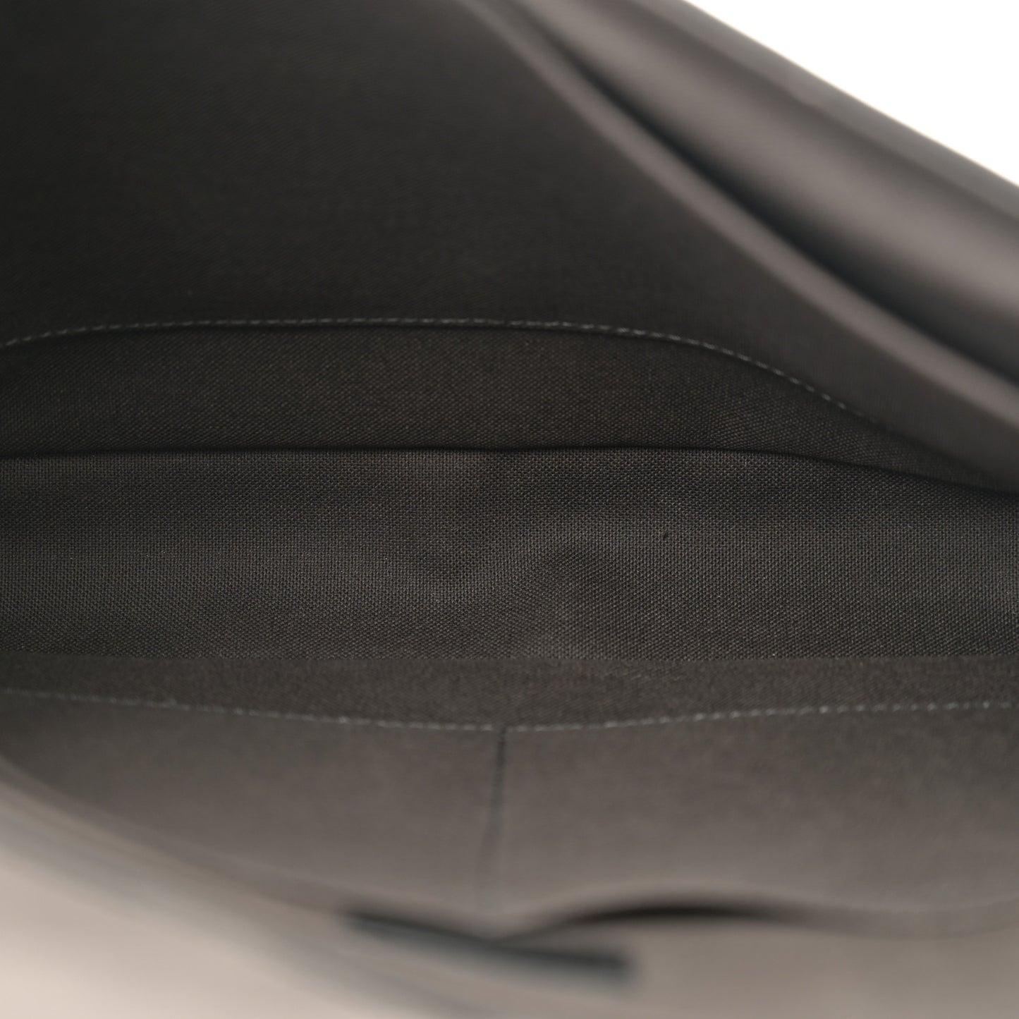 Damier Infini District PM Onyx