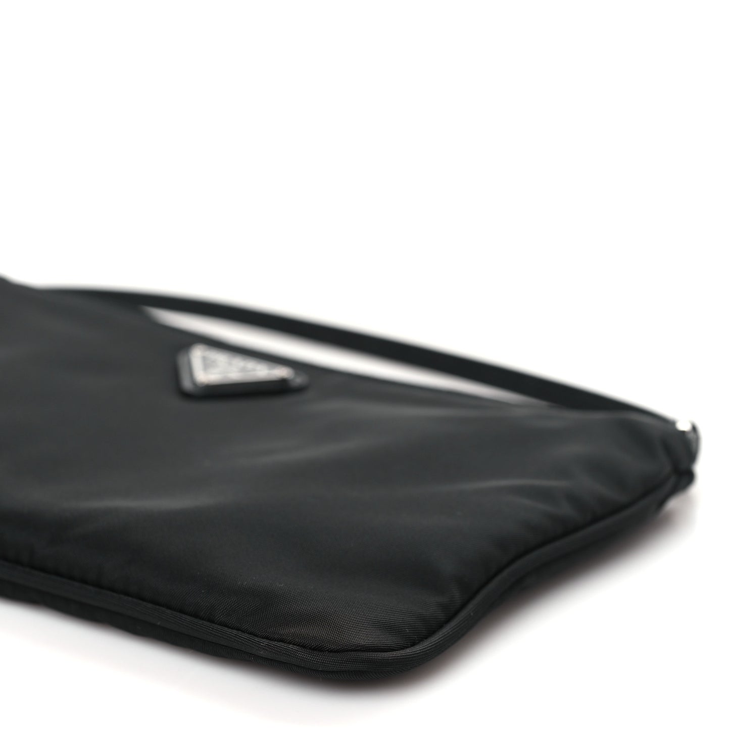 Re-Nylon Vela Pouch Black