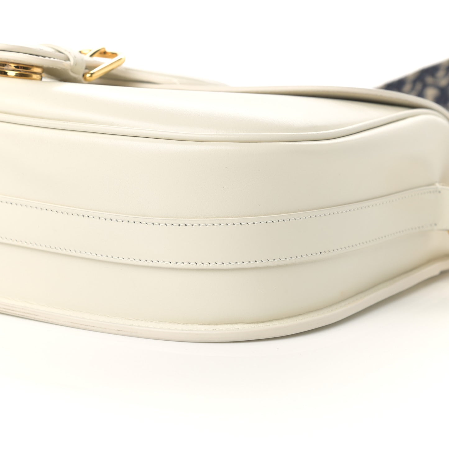 Box Calfskin Large Bobby Flap White