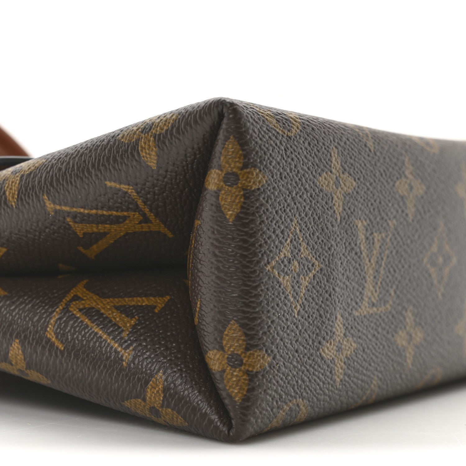 Louis Vuitton Monogram Locky BB Caramel 8 of 10