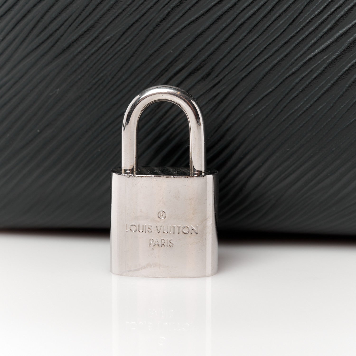 Louis Vuitton Epi Speedy Bandouliere 25 Black 10 of 14