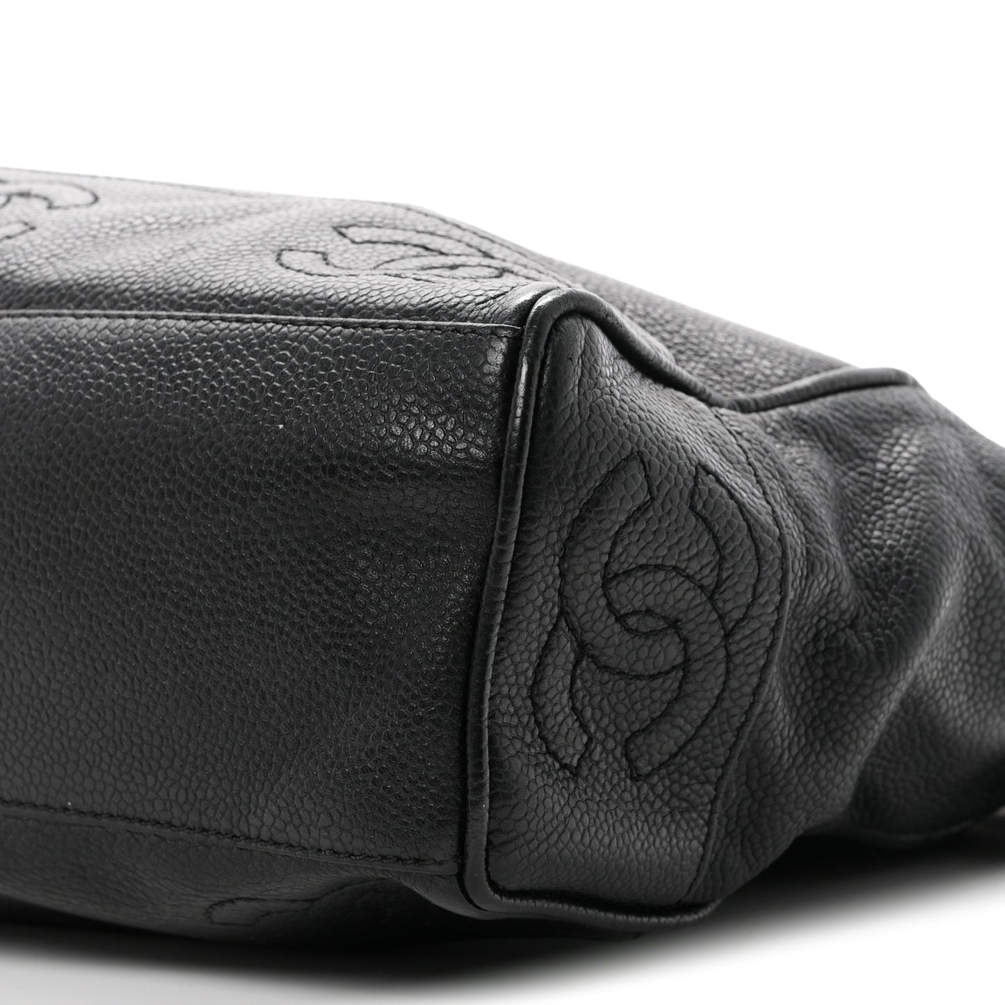 Caviar Triple CC Shoulder Bag Black