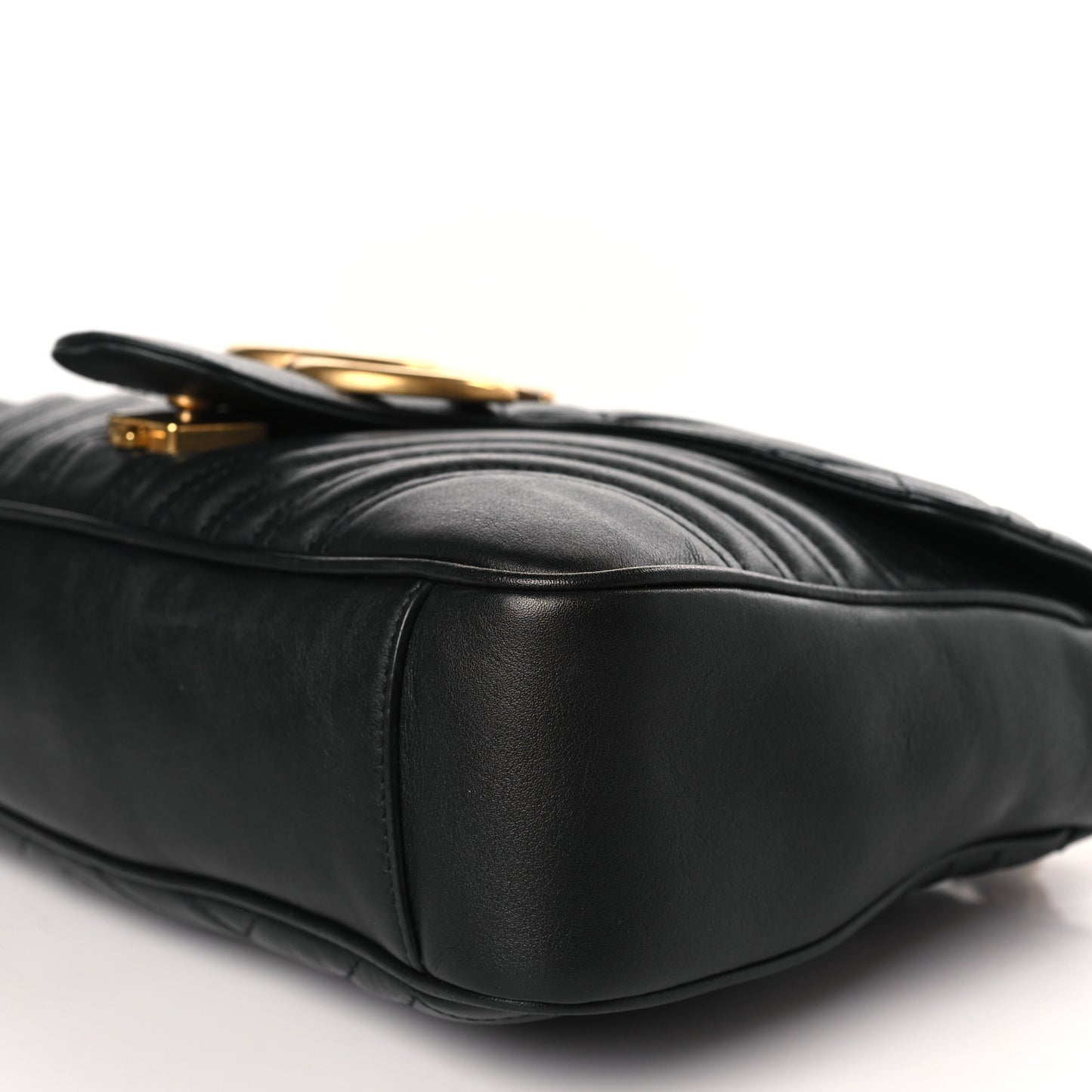 Calfskin Matelasse Medium GG Marmont Shoulder Bag Black
