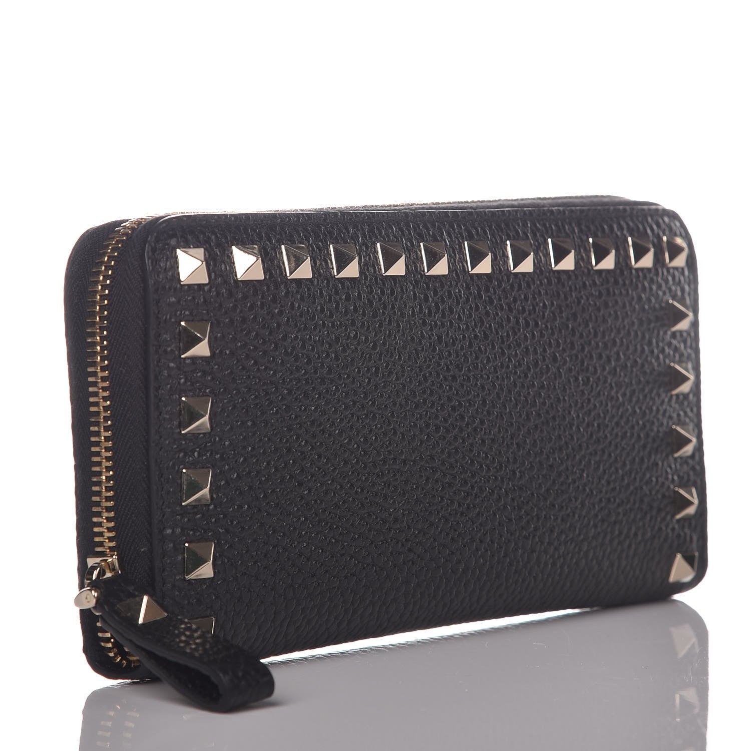 Valentino Garavani Pebbled Calfskin Rockstud Zip Around Wallet Black 3 of 8