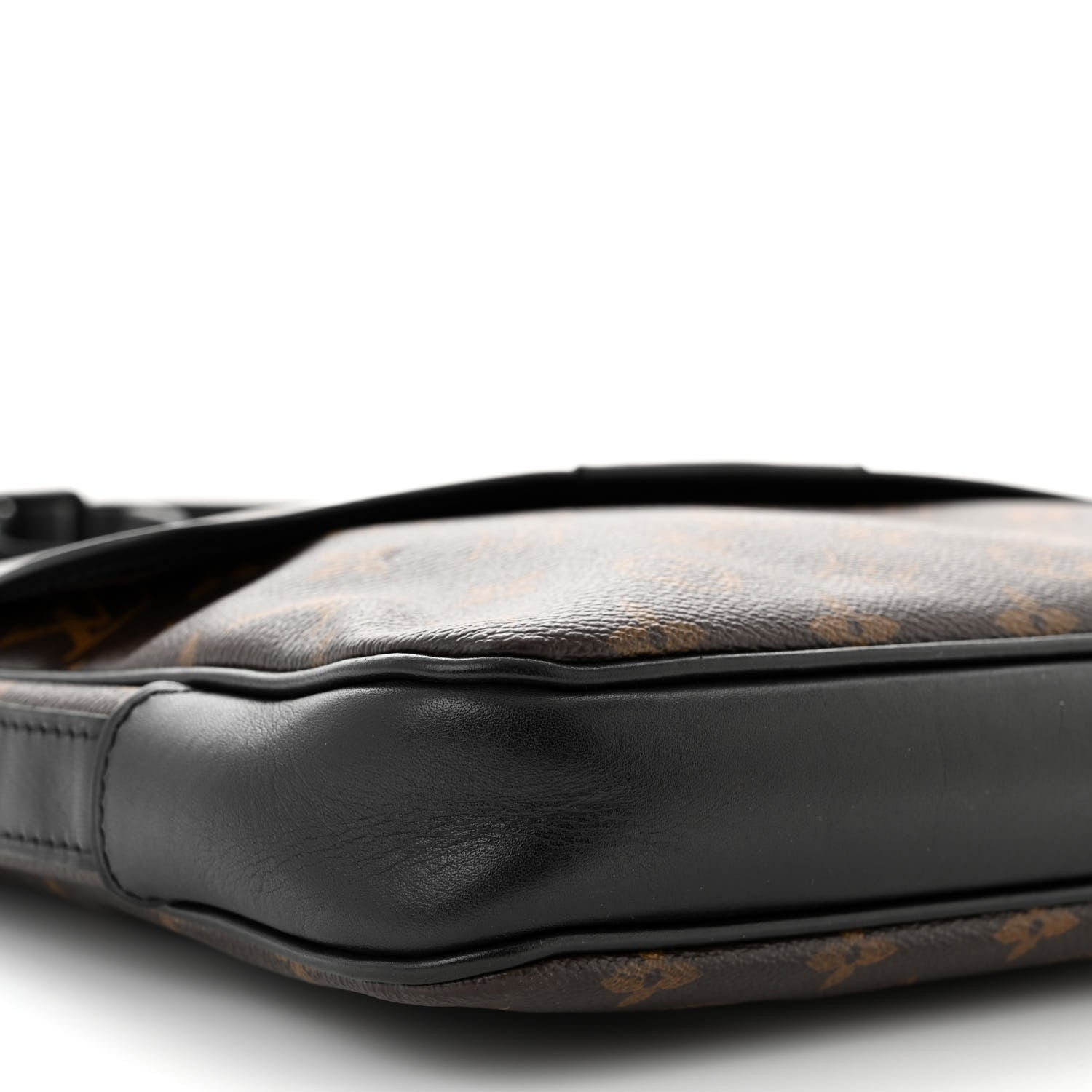 Louis Vuitton Monogram Macassar Bass MM 9 of 10