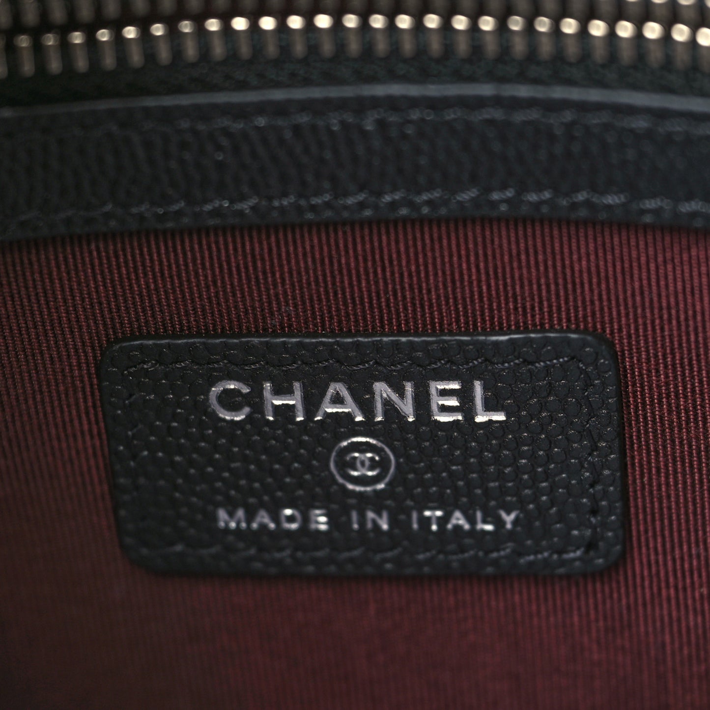 Caviar Quilted Medium Cosmetic Case Black