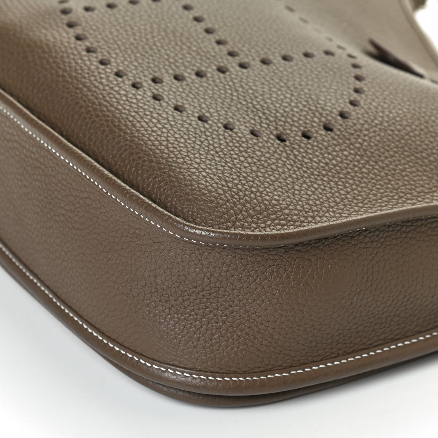 Hermes Taurillon Clemence Evelyne III PM Etoupe 10 of 11
