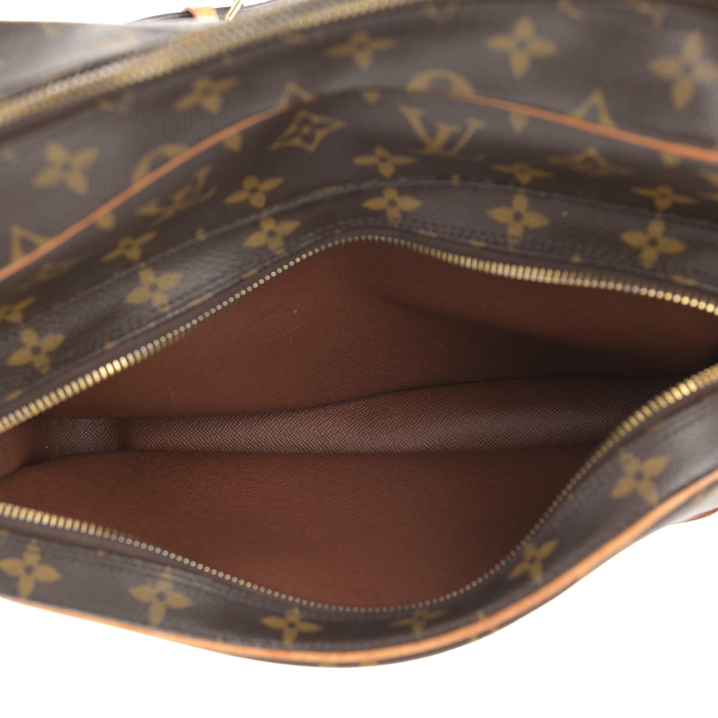 Monogram Nil 28