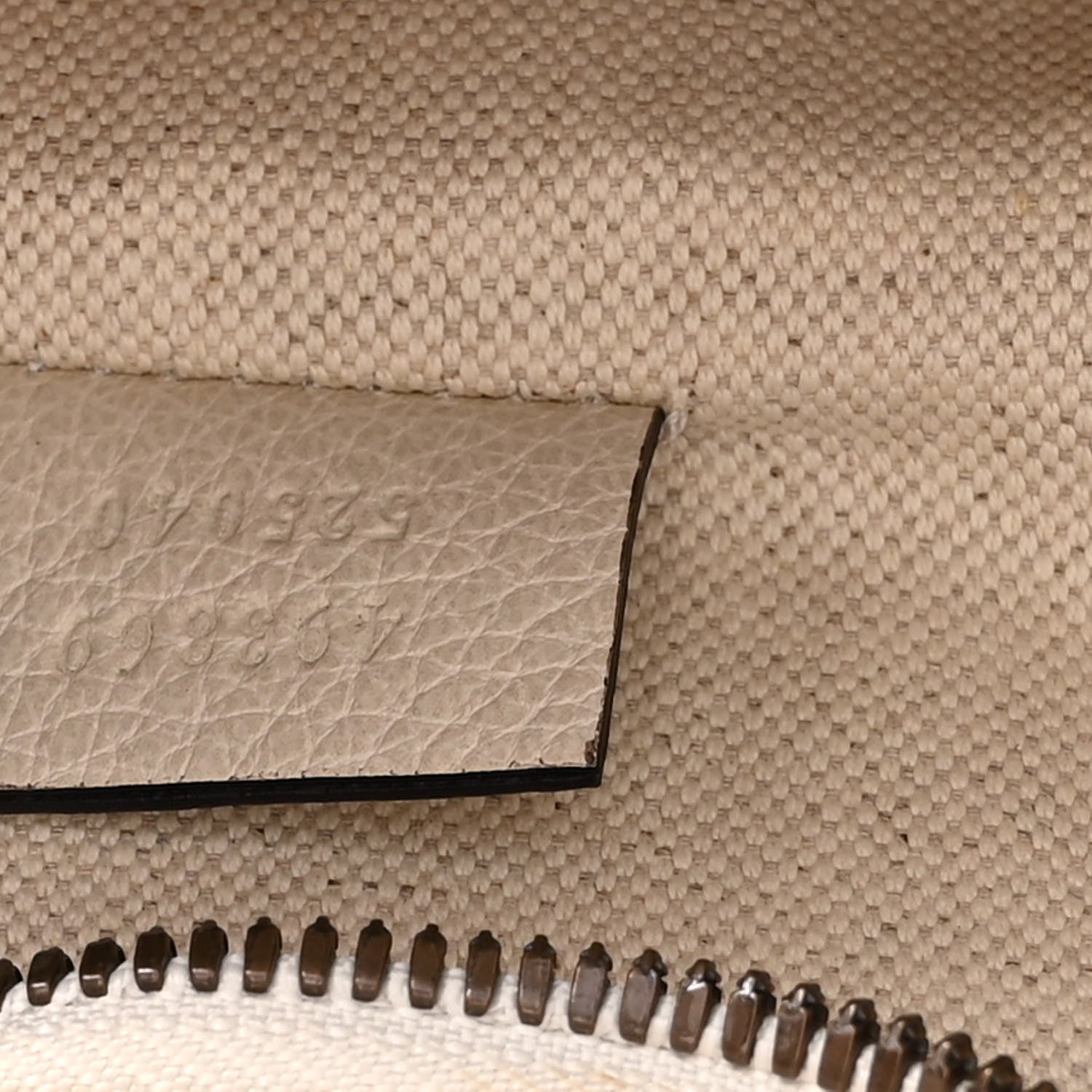Gucci Grained Calfskin Logo Belt Bag White 7 of 10
