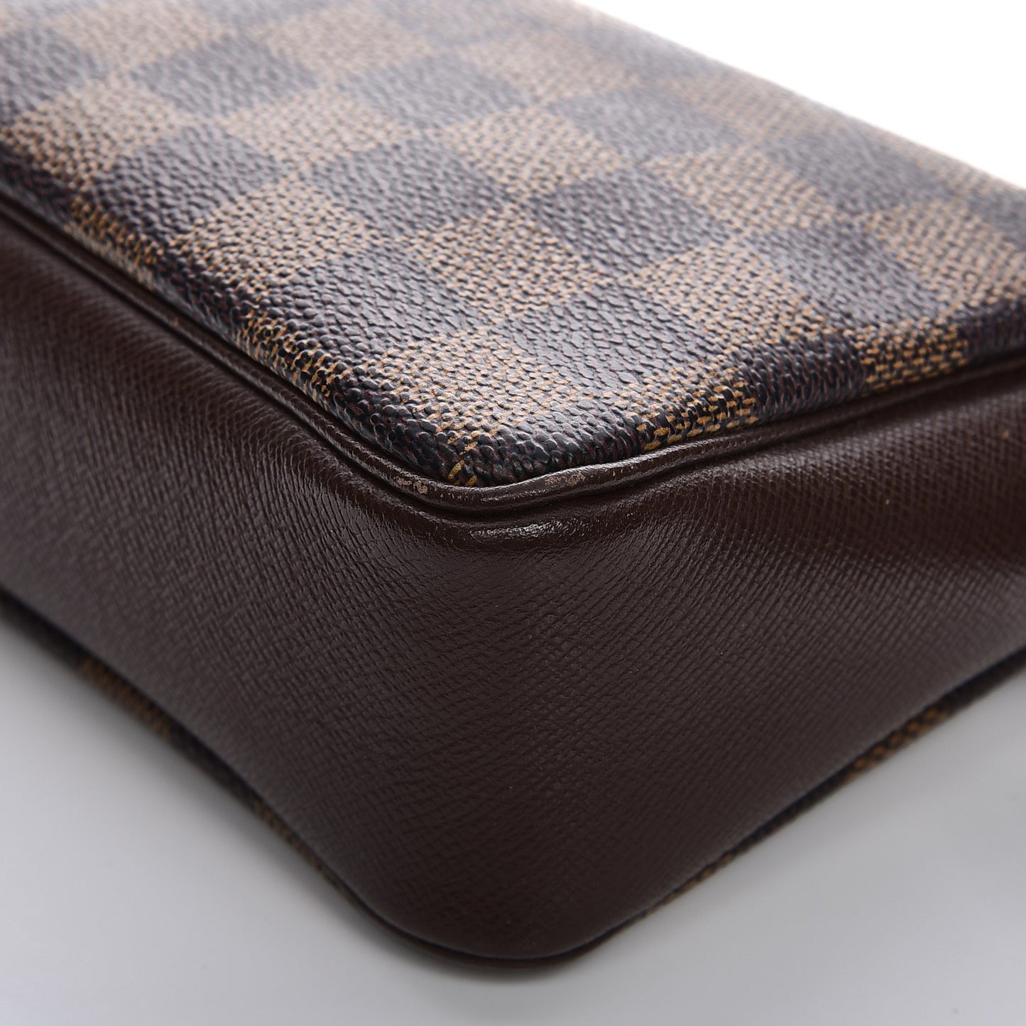 Damier Ebene Trousse Make Up Bag Pochette