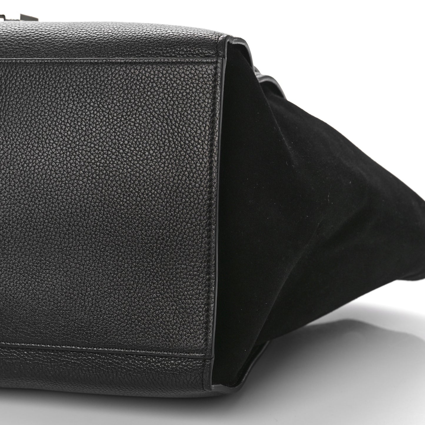 Drummed Calfskin Suede Medium Trapeze Black
