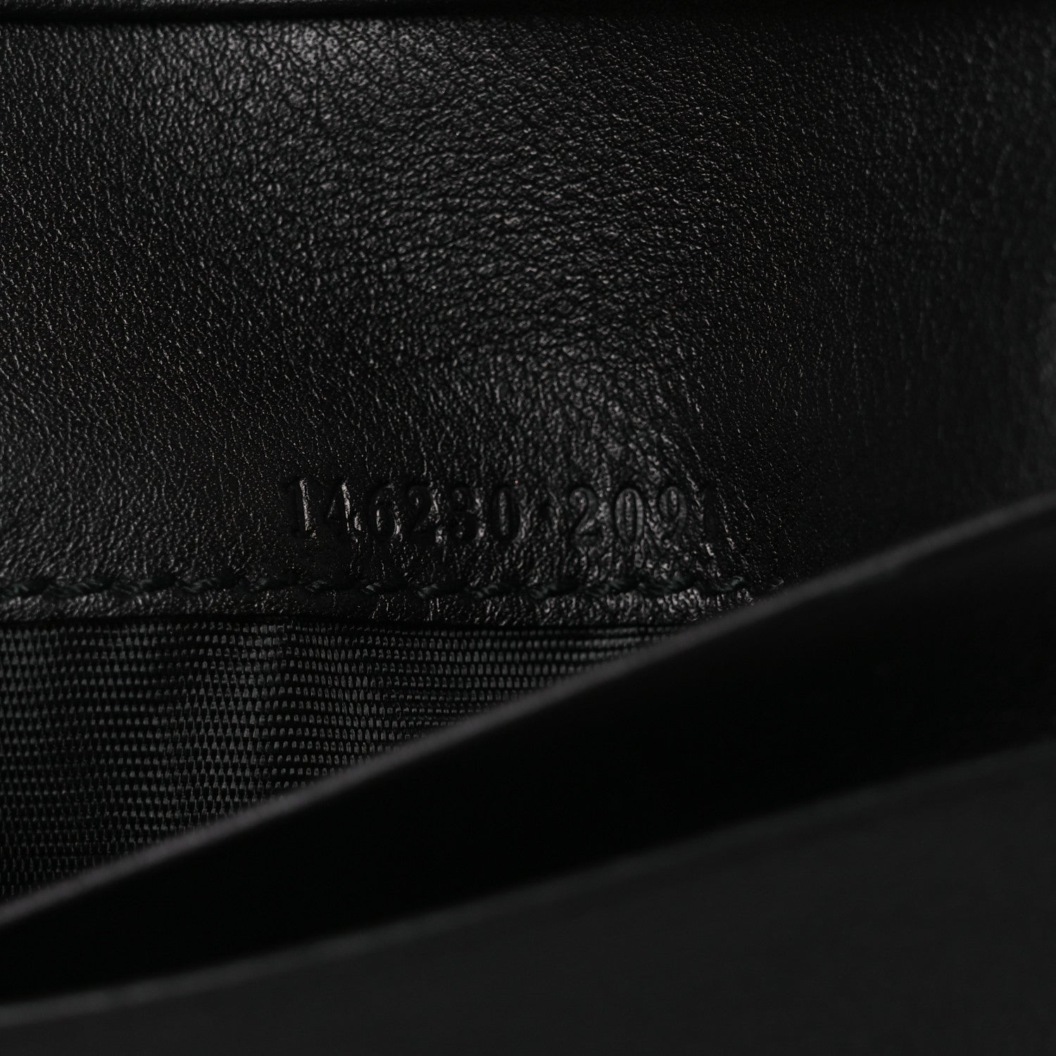 Gucci Guccissima Signature Passport Case Black 7 of 8
