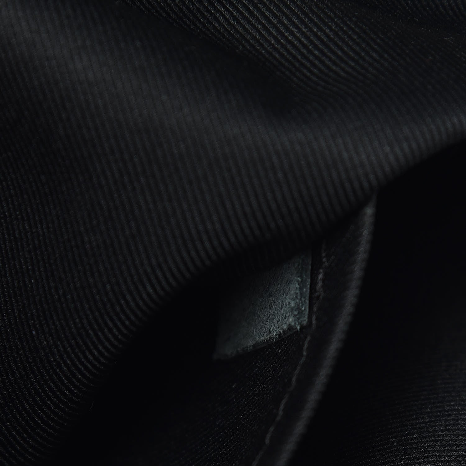 Louis Vuitton Damier Graphite Hunter Messenger 7 of 9