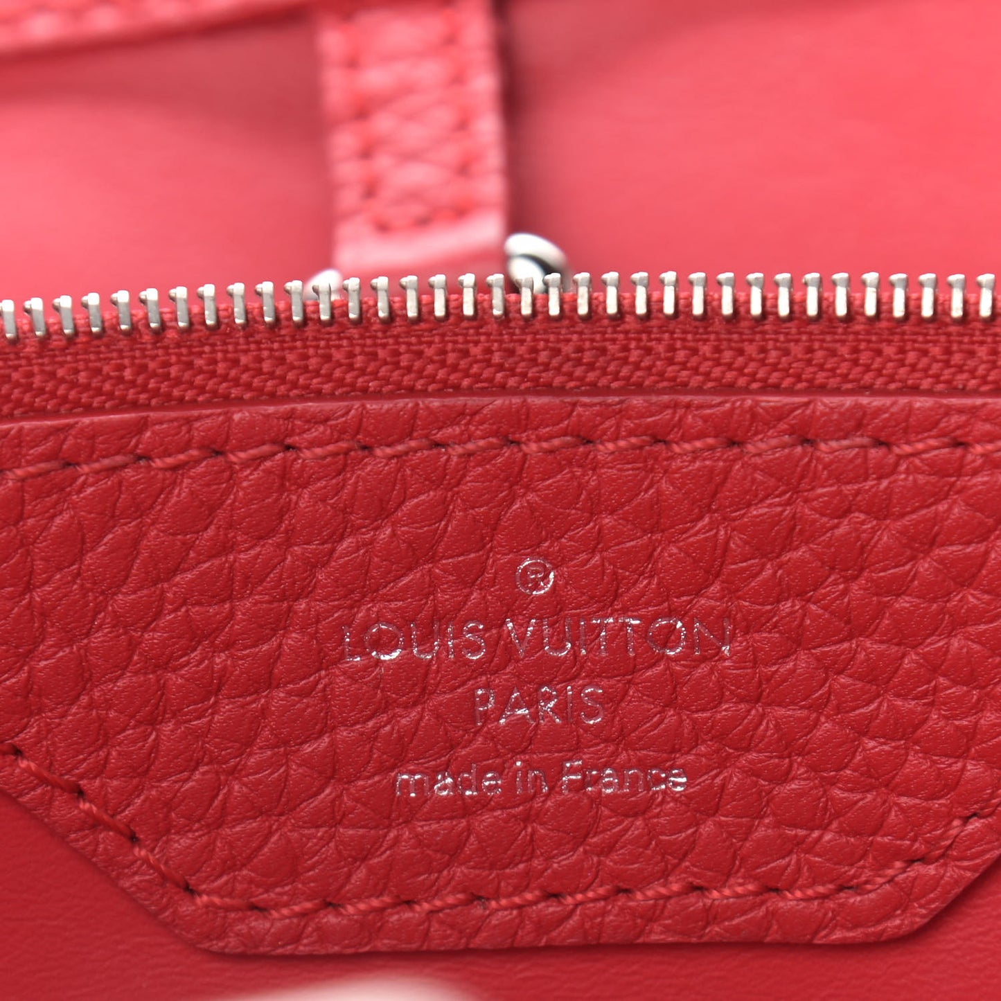 Taurillon Capucines MM Rubis