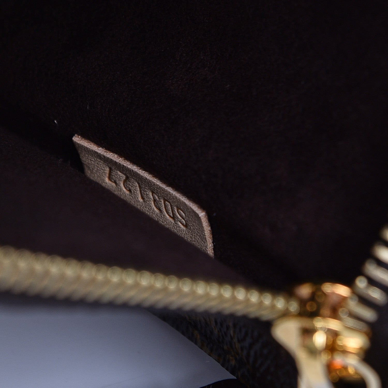 Louis Vuitton Monogram Pochette Metis 8 of 9