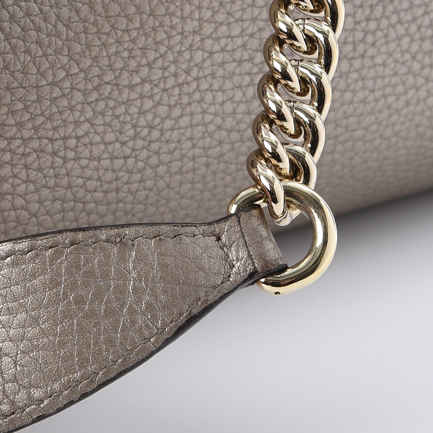 Metallic Pebbled Calfskin Medium Soho Chain Shoulder Bag Golden Beige