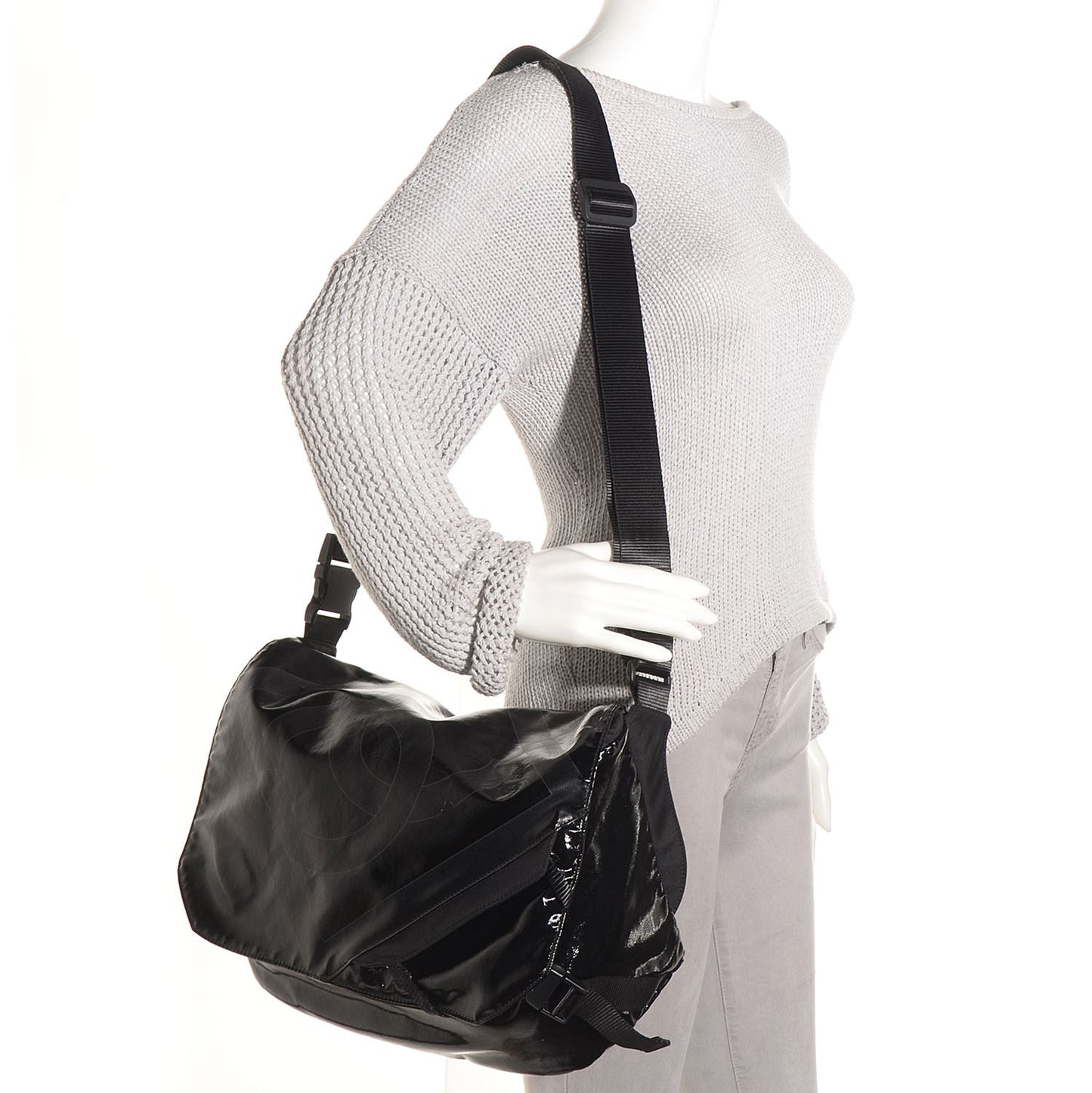 Coated Canvas Sport Messenger Black