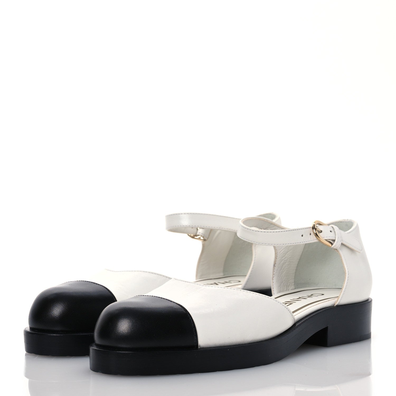 Chanel Shiny Goatskin Mary Jane Flats 35 White Black 3 of 13